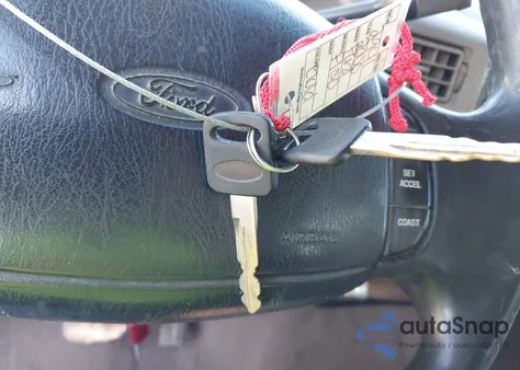 2000 Ford F-250 Lariat/Xl/Xlt из США, поврежденный, VIN 1FTNW20L0YEC98347